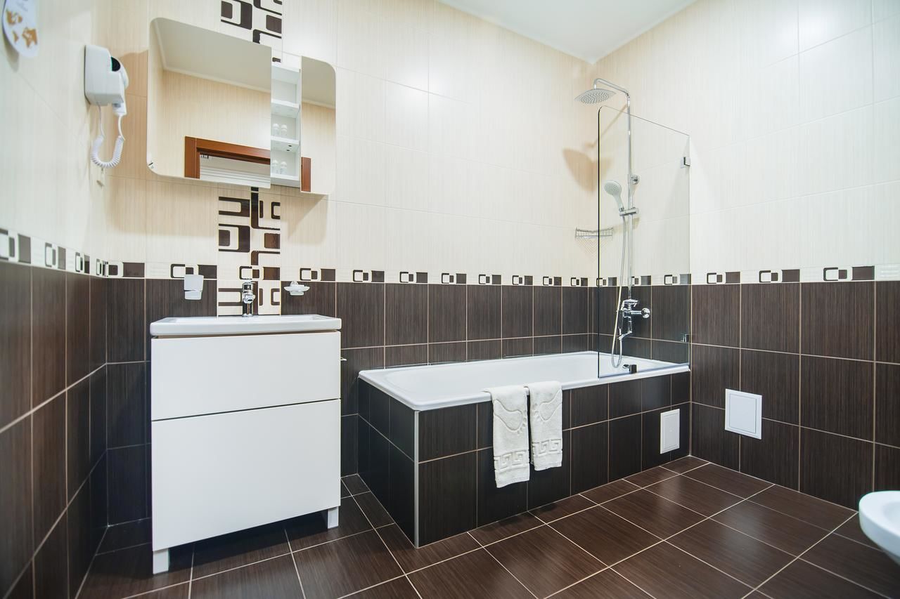 Отель Premier Hotel Abri Днепр