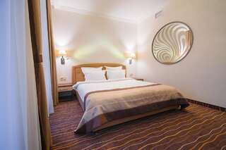 Отель Premier Hotel Abri Днепр Люкс-4