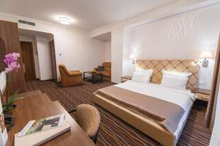 Отель Premier Hotel Abri Днепр Полулюкс-12