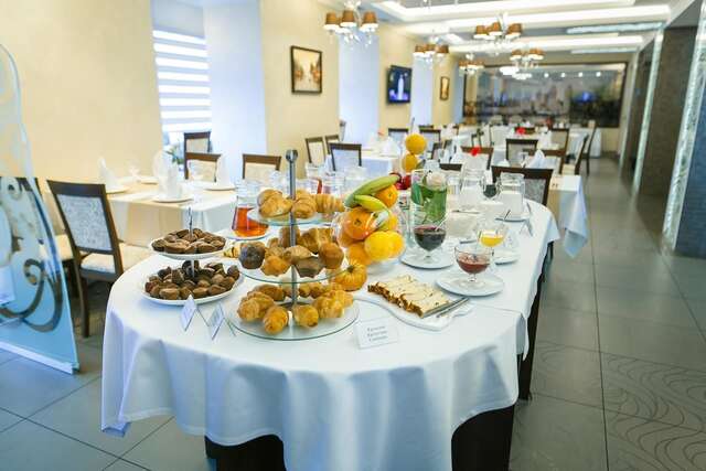 Отель Premier Hotel Abri Днепр-34