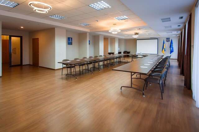 Отель Premier Hotel Abri Днепр-38